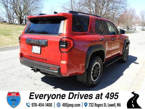 Used 2025 Toyota 4Runner TRD Off-Road AWD/4WD image 5