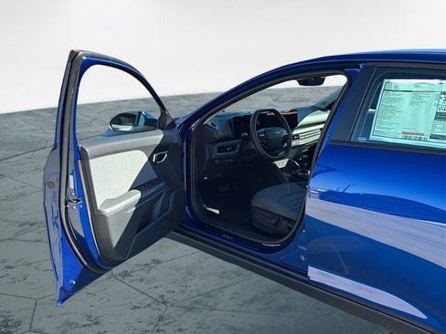 New 2025 Kia K4 GT-Line Turbo FWD image 17