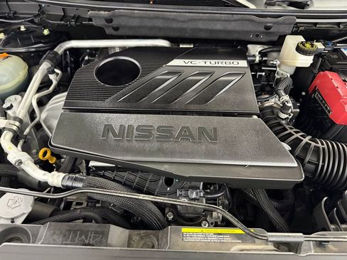 Used 2024 Nissan Rogue SL w/ SL Premium Package image 36