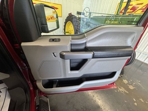 Used 2019 Ford F150 XLT w/ Equipment Group 301A Mid RWD image 40