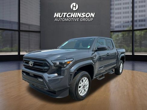 Used 2024 Toyota Tacoma SR5 AWD/4WD image 3
