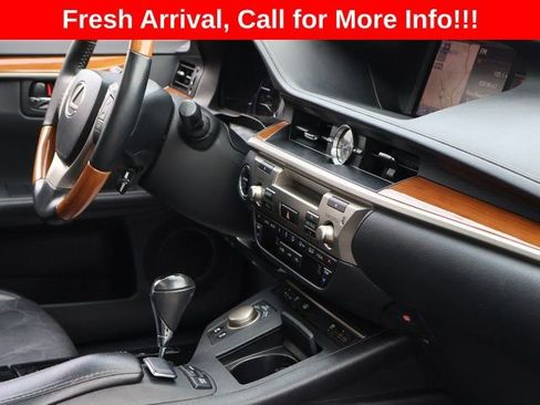 Used 2013 Lexus ES 300h w/ Luxury Pkg FWD image 11