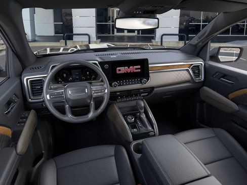 New 2026 GMC Canyon Denali image 15