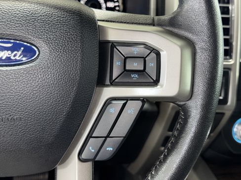 Used 2020 Ford F150 Lariat w/ Equipment Group 502A Luxury AWD/4WD image 23