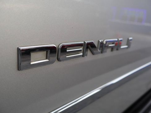 Used 2018 GMC Yukon Denali AWD/4WD image 37