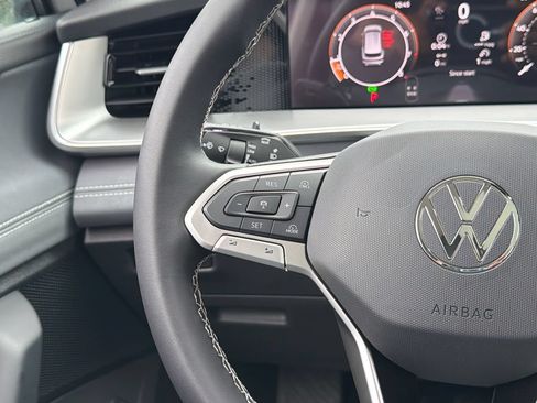 New 2026 Volkswagen Tiguan SE AWD/4WD image 19