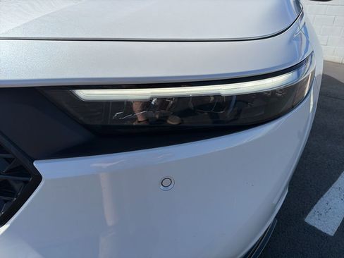 Used 2023 Honda Accord Touring image 9