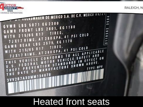 Used 2021 Volkswagen Tiguan SE w/ Panoramic Sunroof Package image 23