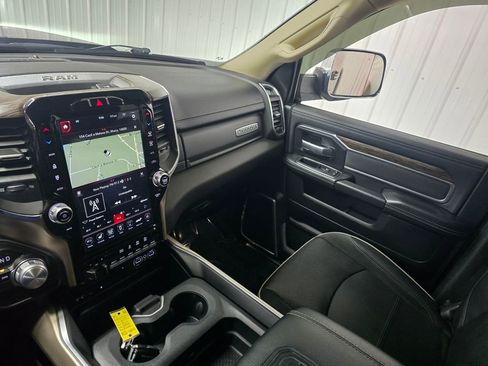 Used 2019 RAM 2500 Laramie image 31