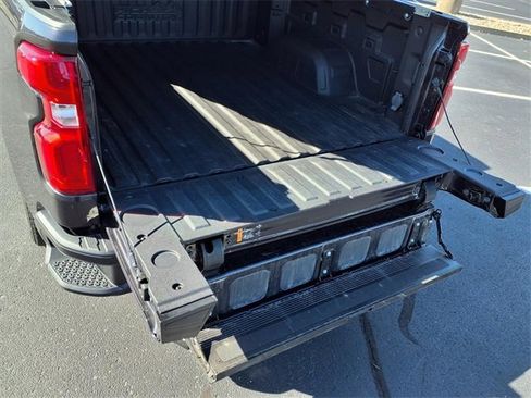 Certified 2024 Chevrolet Silverado 1500 High Country w/ High Country Premium Package image 37