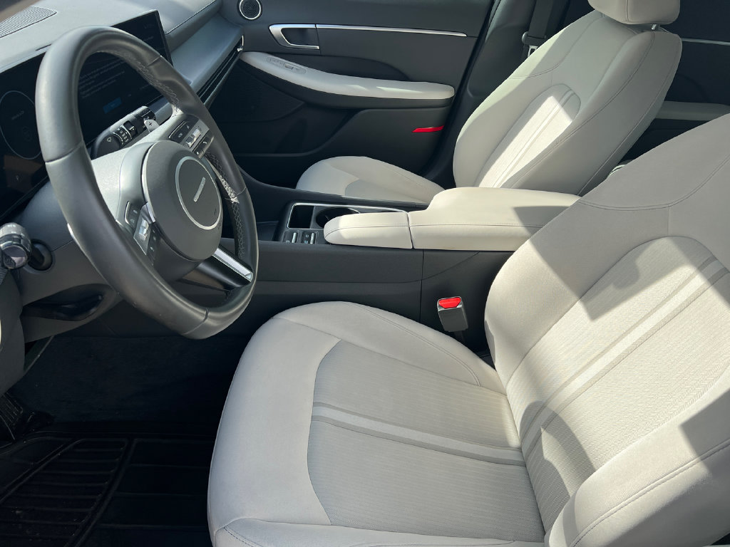 Certified 2025 Hyundai Sonata SEL FWD image 17