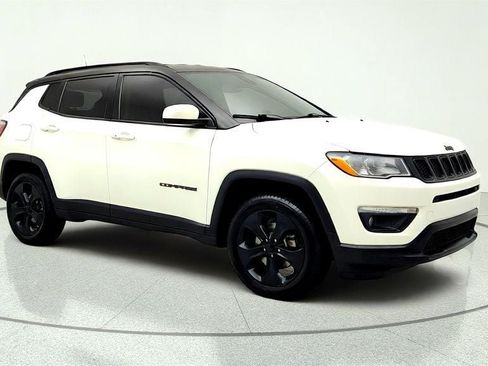 Used 2019 Jeep Compass Latitude AWD/4WD image 3