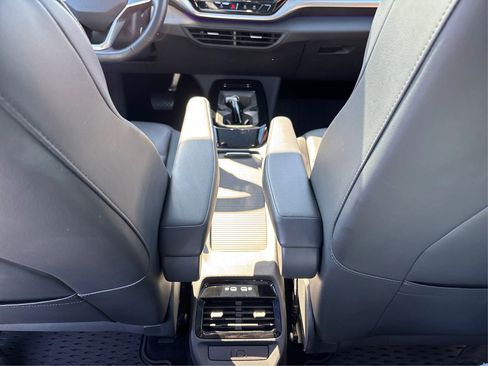 Used 2022 Volkswagen ID.4 Pro S w/ Gradient Package image 27