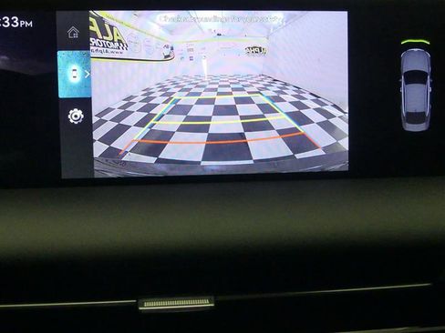 Used 2025 Genesis G80 2.5T image 10