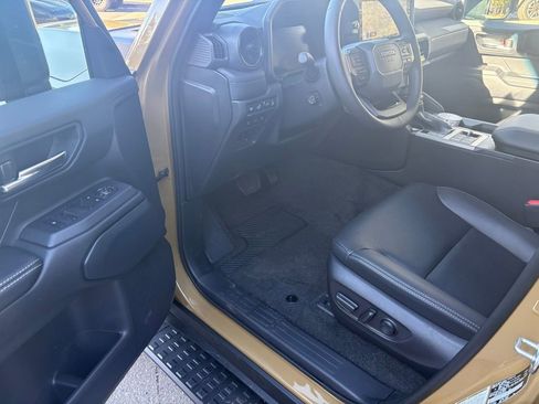 Used 2025 Toyota Land Cruiser image 15