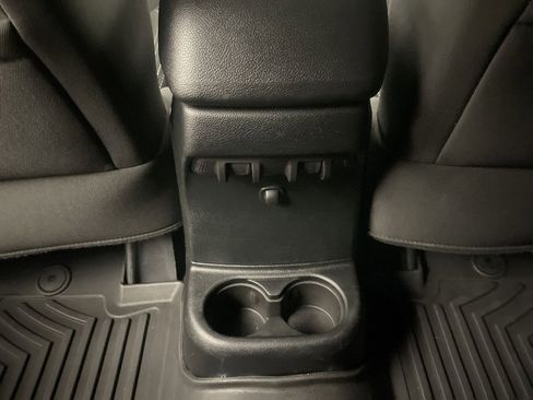 Used 2018 Jeep Wrangler Unlimited Sahara w/ Dual Top Group image 12