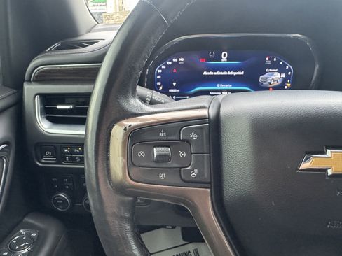 Used 2022 Chevrolet Suburban High Country AWD/4WD image 23