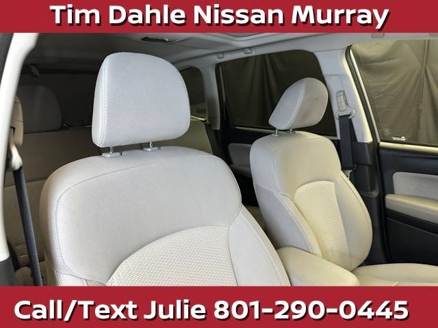 Used 2017 Subaru Forester 2.5i Premium AWD/4WD image 16