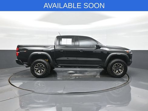 Used 2024 Chevrolet Colorado ZR2 w/ ZR2 Convenience Package III AWD/4WD image 8
