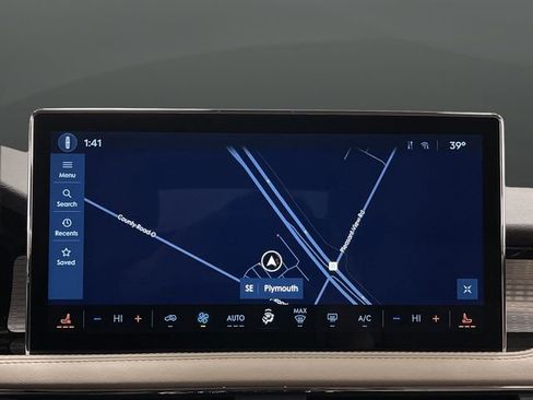 Used 2023 Lincoln Corsair AWD image 9