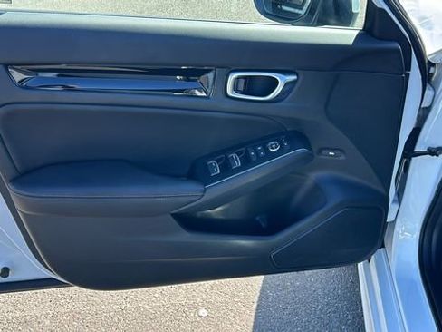 Used 2024 Honda Civic Touring image 16