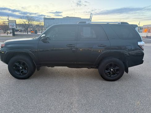 Used 2022 Toyota 4Runner SR5 image 1