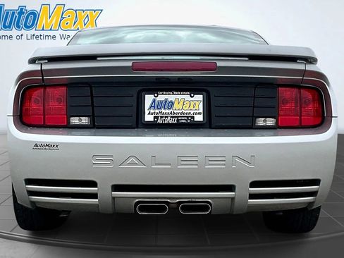 Used 2006 Ford Mustang GT RWD image 9