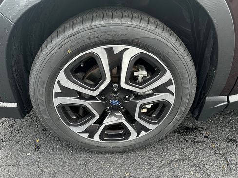 Certified 2023 Subaru Ascent Touring AWD/4WD image 8