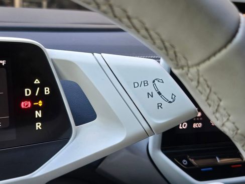 Certified 2023 Volkswagen ID.4 Pro S Plus AWD/4WD image 23