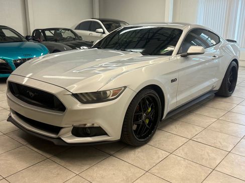 Used 2017 Ford Mustang GT w/ Black Accent Package image 3