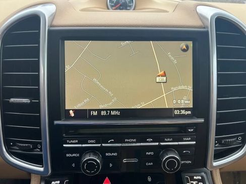 Used 2012 Porsche Cayenne image 17