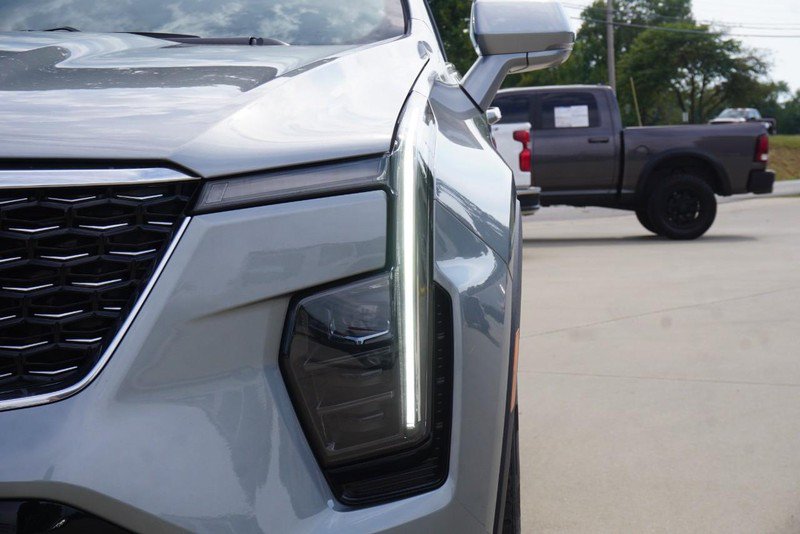 Used 2025 Cadillac XT4 Premium Luxury w/ Trailering Package AWD/4WD image 10