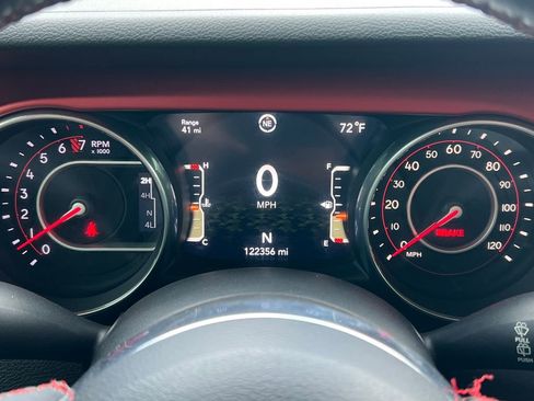 Used 2018 Jeep Wrangler Unlimited Rubicon AWD/4WD image 21
