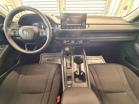 Used 2025 Honda Accord LX image 24