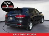 Used 2018 Kia Sorento LX image 3