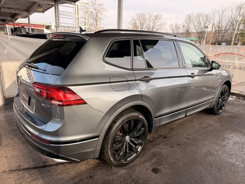 Used 2021 Volkswagen Tiguan SE R-Line image 13