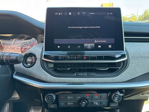 Used 2023 Jeep Compass Latitude w/ Convenience Group image 37