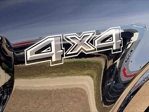 Used 2025 Ford F150 Lariat w/ Equipment Group 501A Mid AWD/4WD image 9