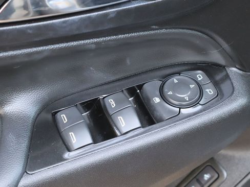 Used 2023 Chevrolet Equinox Premier FWD image 20