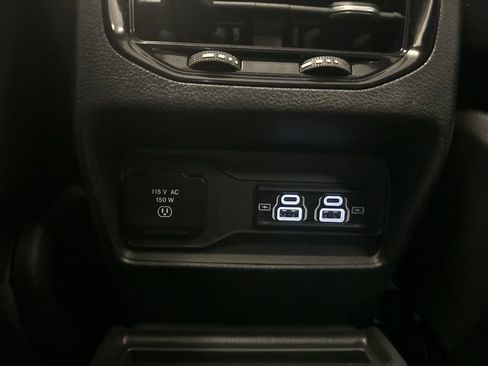 Used 2023 Jeep Grand Cherokee L Limited image 28