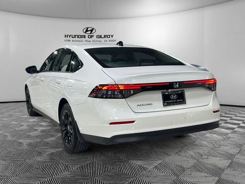 Used 2025 Honda Accord SE image 7