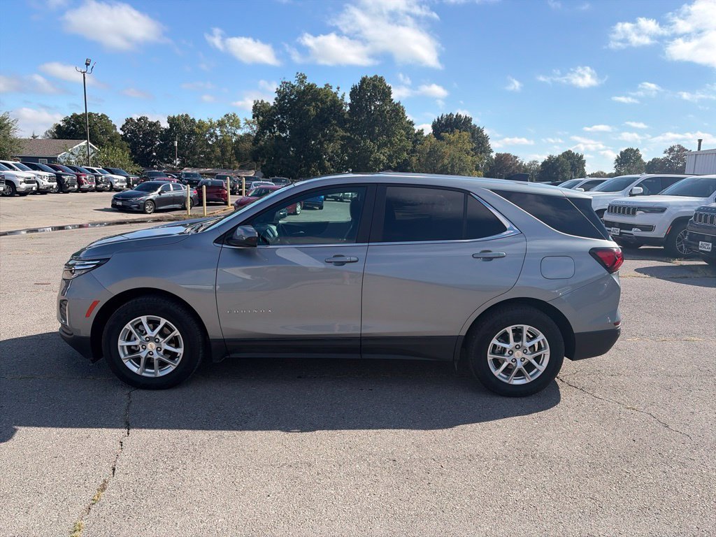 Used 2023 Chevrolet Equinox LT AWD/4WD image 3