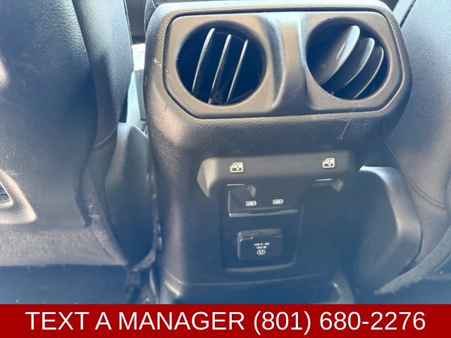 Used 2024 Jeep Wrangler Unlimited Rubicon 4xe AWD/4WD image 11