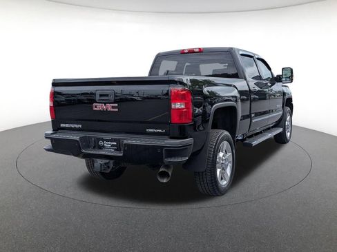 Used 2018 GMC Sierra 2500 Denali AWD/4WD image 5