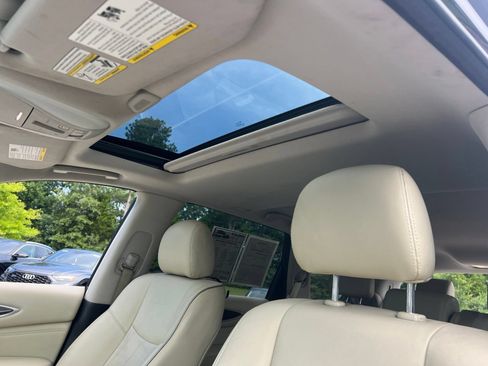 Used 2020 INFINITI QX60 Luxe w/ Essential Package FWD image 32