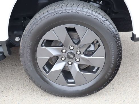 Used 2024 Ford F150 Lightning Flash AWD/4WD image 13
