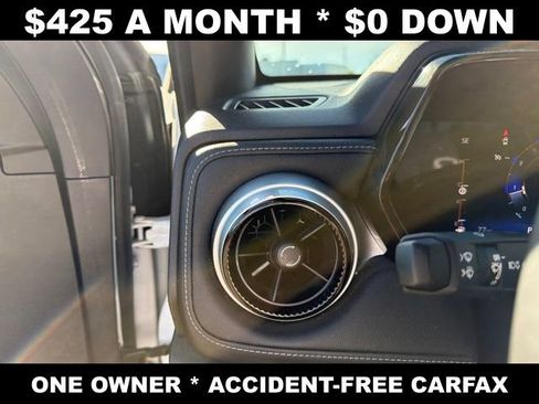 Used 2023 Chevrolet Colorado LT w/ LT Convenience Package RWD image 16