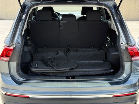Used 2024 Volkswagen Tiguan S image 9