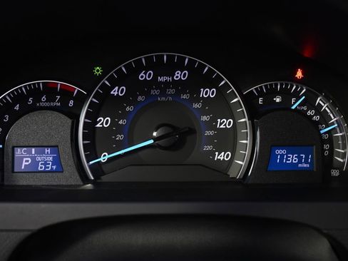 Used 2012 Toyota Camry XLE FWD image 22