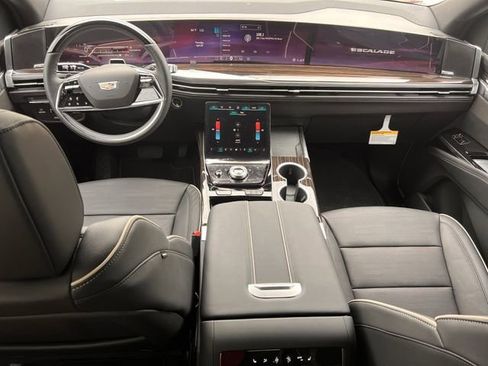 New 2026 Cadillac Escalade Luxury RWD image 9